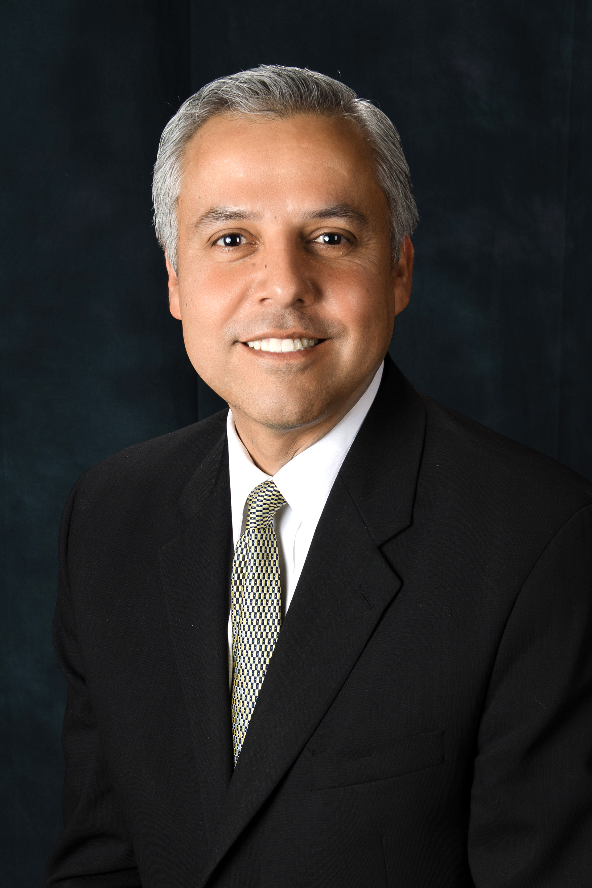 Dr. Art Cavazos selected for White House National ConnectED Superintendents Summit