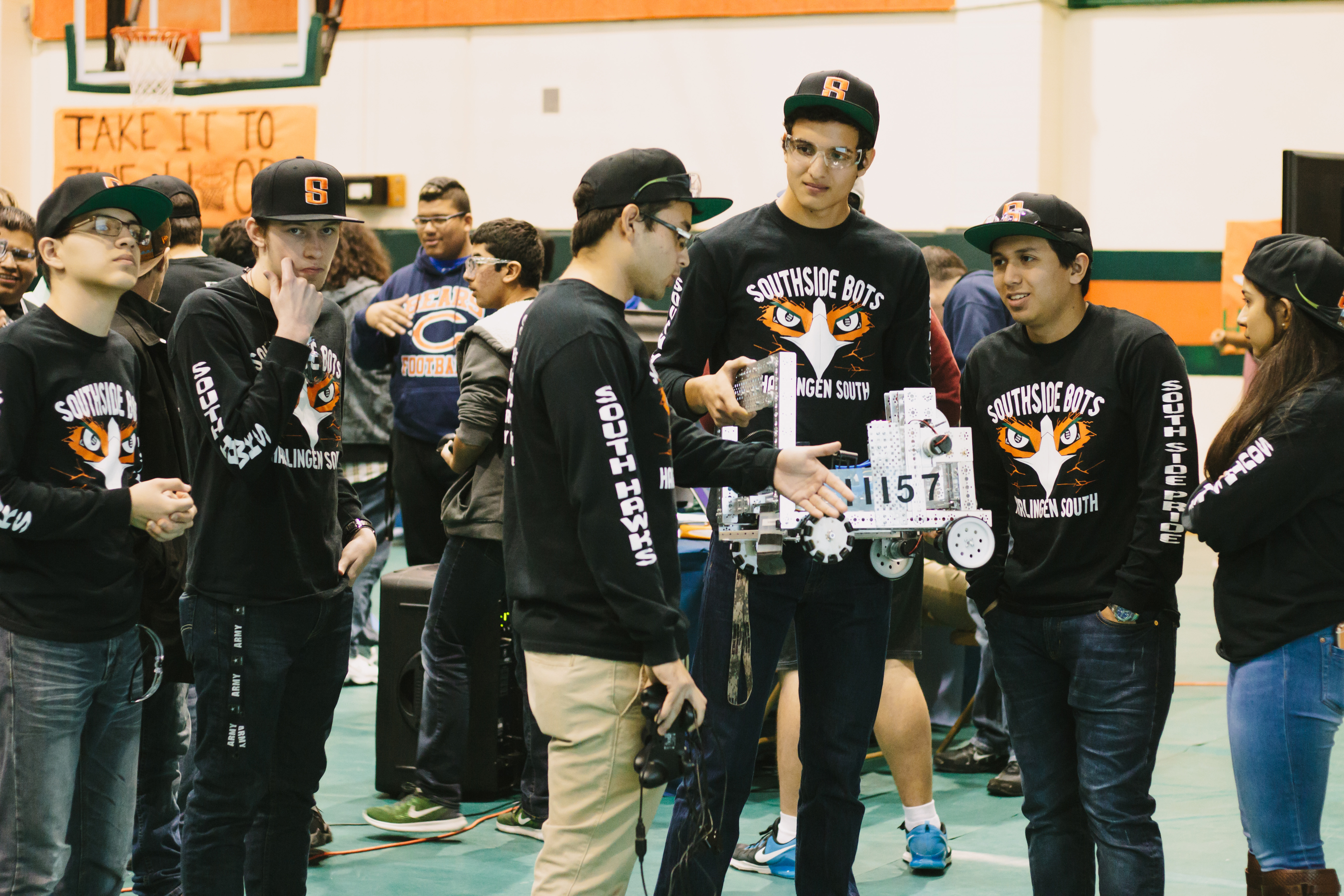 HCISD Robotics teams take top spots at regional meet