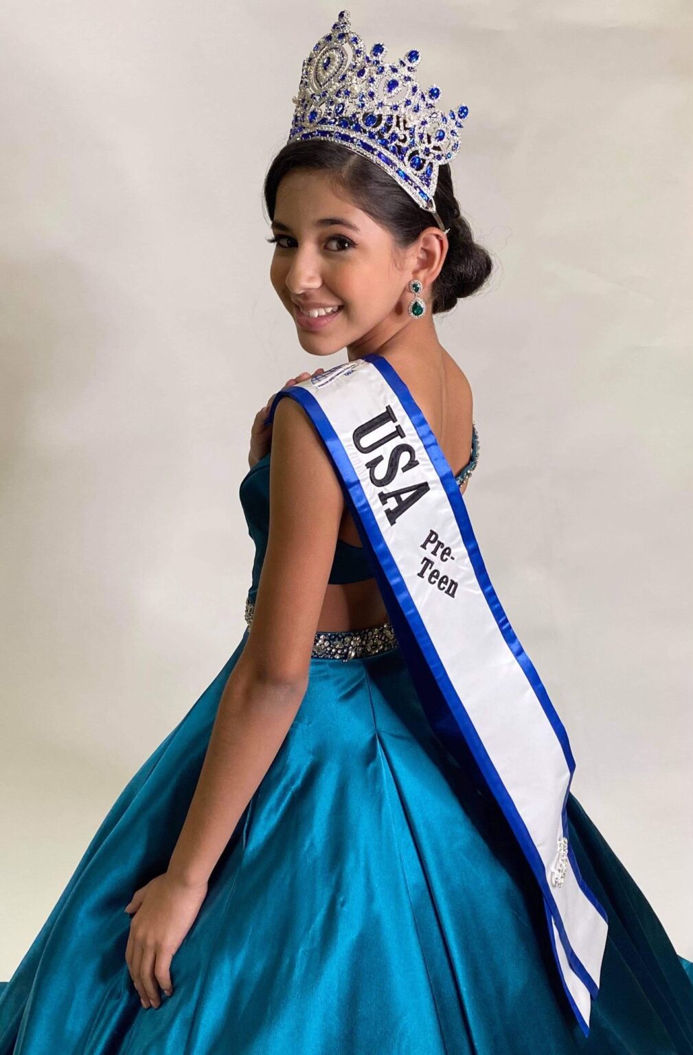 Vernon student is crowned Junior Miss United World USA Preteen
