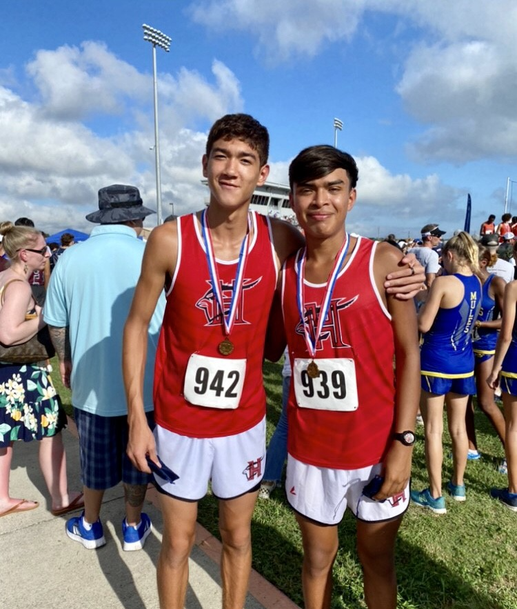 Cardinal cross country athletes advance to State