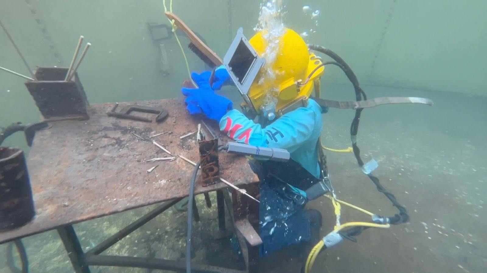 Apprenticeship Academy alumnus begins career in underwater welding